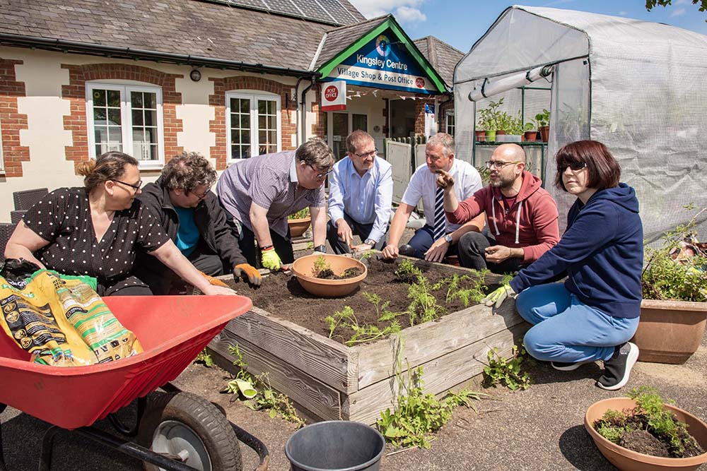 Getting stuck into vegetable growing at Kingsley Organisation: Jane Kincaid (far left) is pictured with a group from Kingsley Organisation, together with Grundon Sand &amp; Gravel’s David Piper and Andy Bright (4th and 5th from left). 